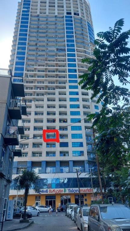 Andrew'S 2 Rooms Apartment In Batumi Ანდრიას 2 Ოთახიანი Აპარტამენტი Ბათუმში エクステリア 写真
