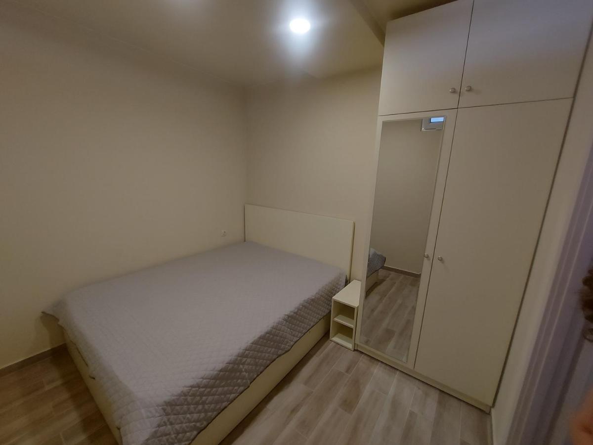Andrew'S 2 Rooms Apartment In Batumi Ანდრიას 2 Ოთახიანი Აპარტამენტი Ბათუმში エクステリア 写真