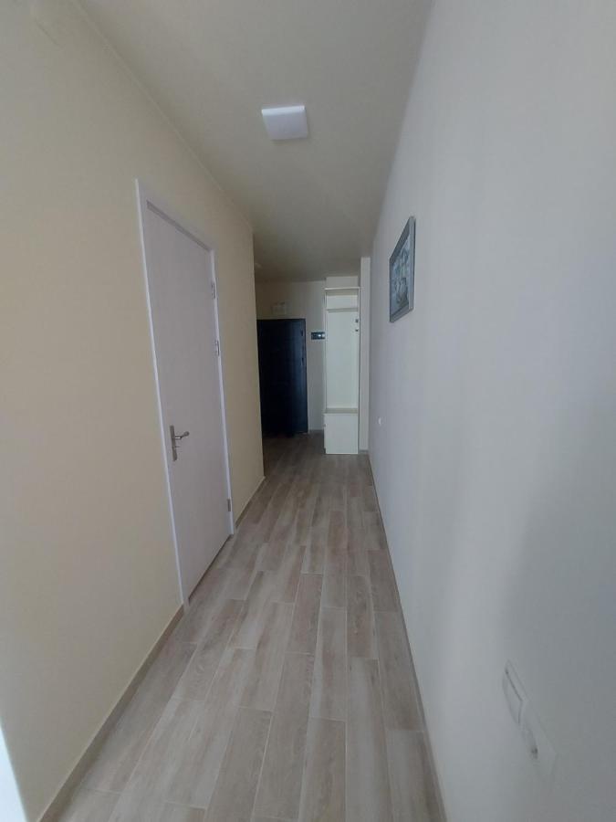 Andrew'S 2 Rooms Apartment In Batumi Ანდრიას 2 Ოთახიანი Აპარტამენტი Ბათუმში エクステリア 写真
